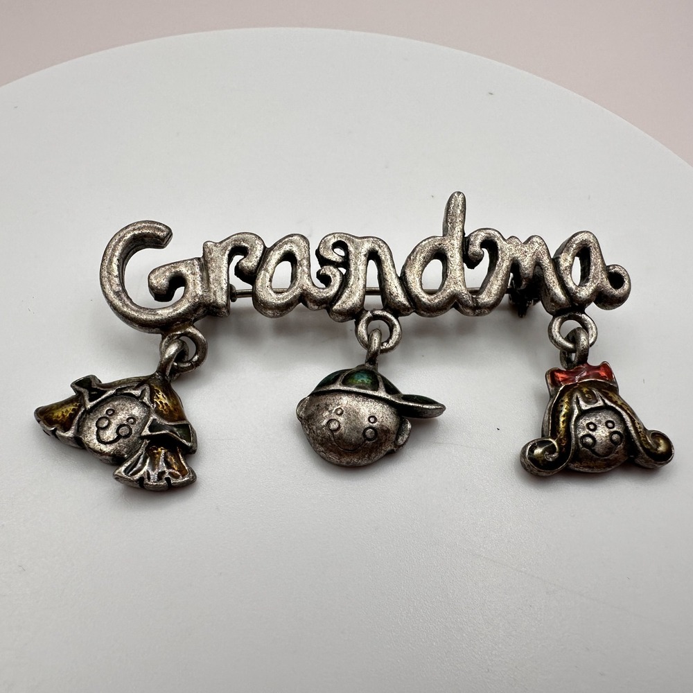 Vintage 90s Family Kids Dangle Charms Grandma Brooch Silver Tone Jewelry
